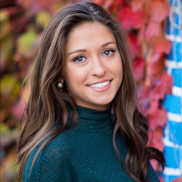 Meet your Posher, Maria - Picture 1 of 1